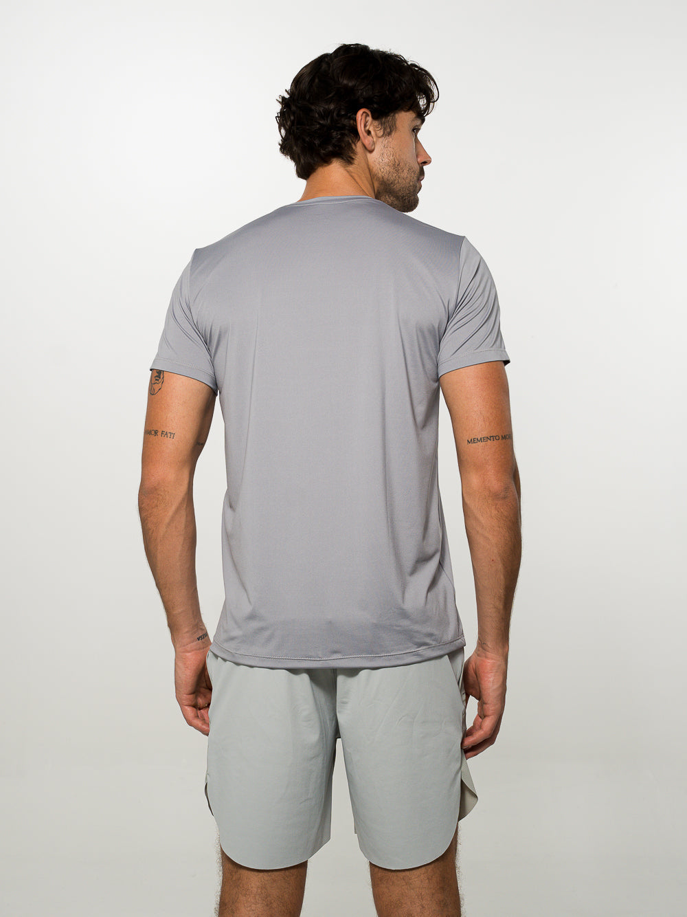 Remera  Tela Fria Básica Gris Claro