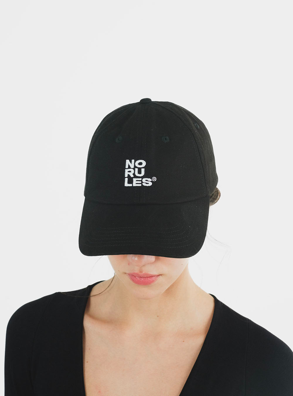 ESSENTIAL CAP BLACK