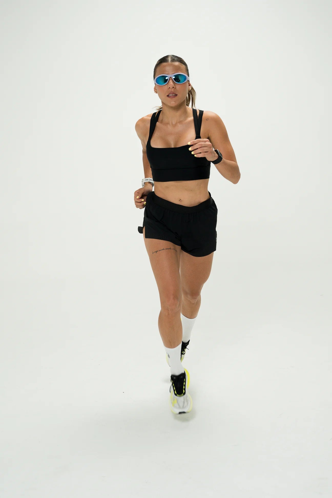 Conjunto Running Essential Negro