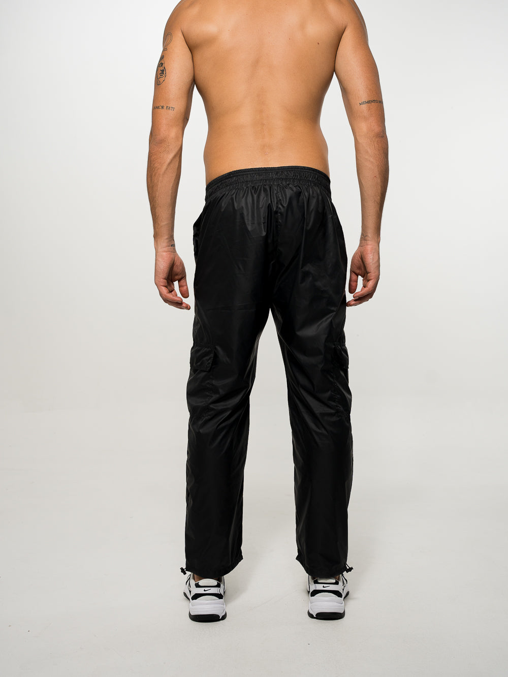 Essential Jogger Negro