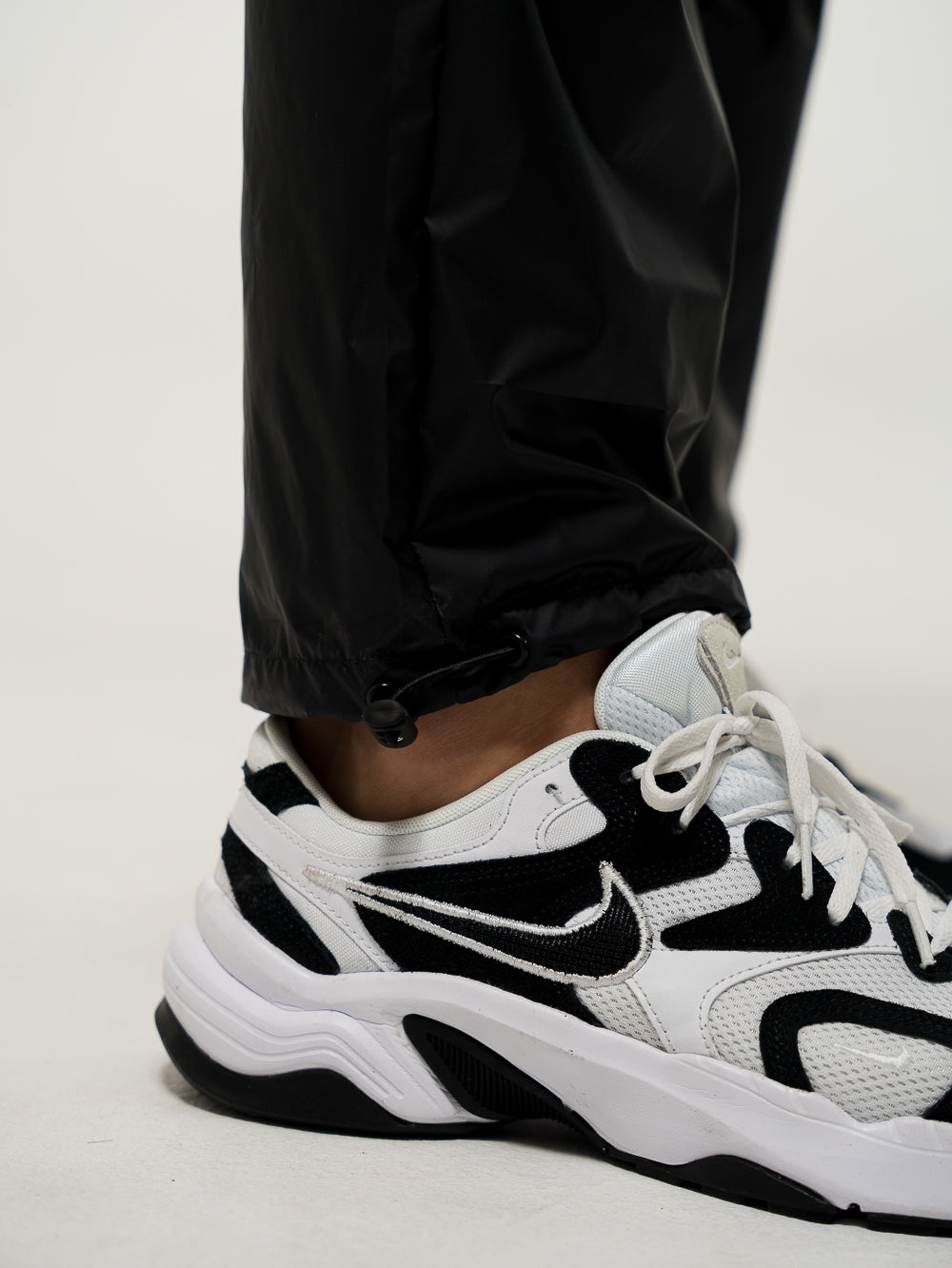 Essential Jogger Negro