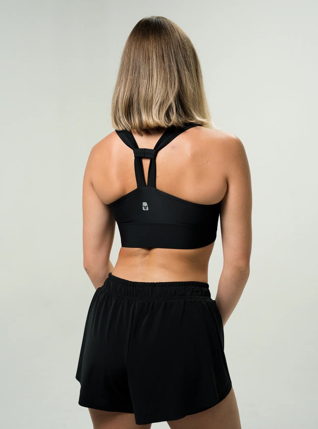 Conjunto Running Essential Negro