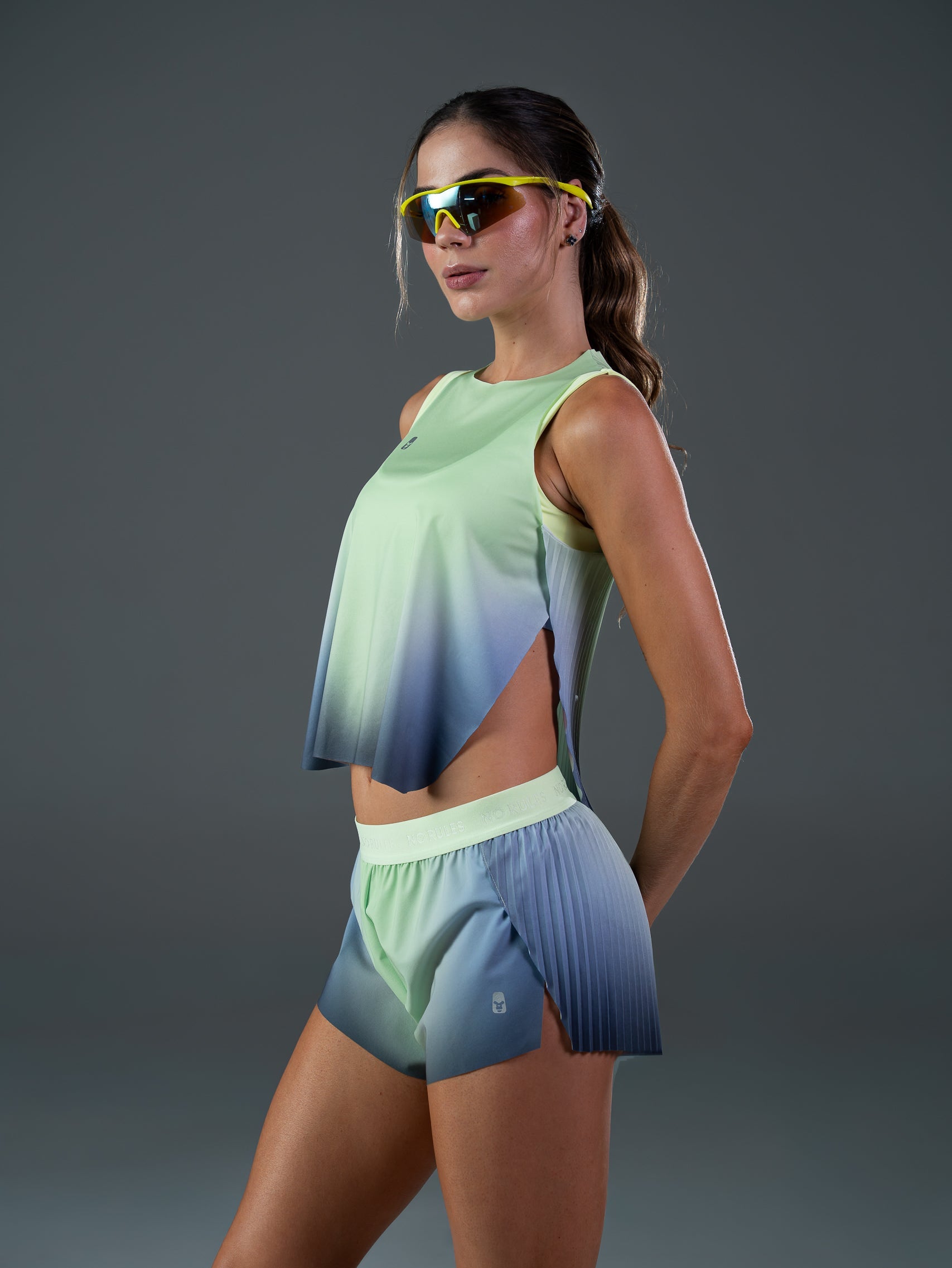 PLEAT TANK TOP AIRWAVE