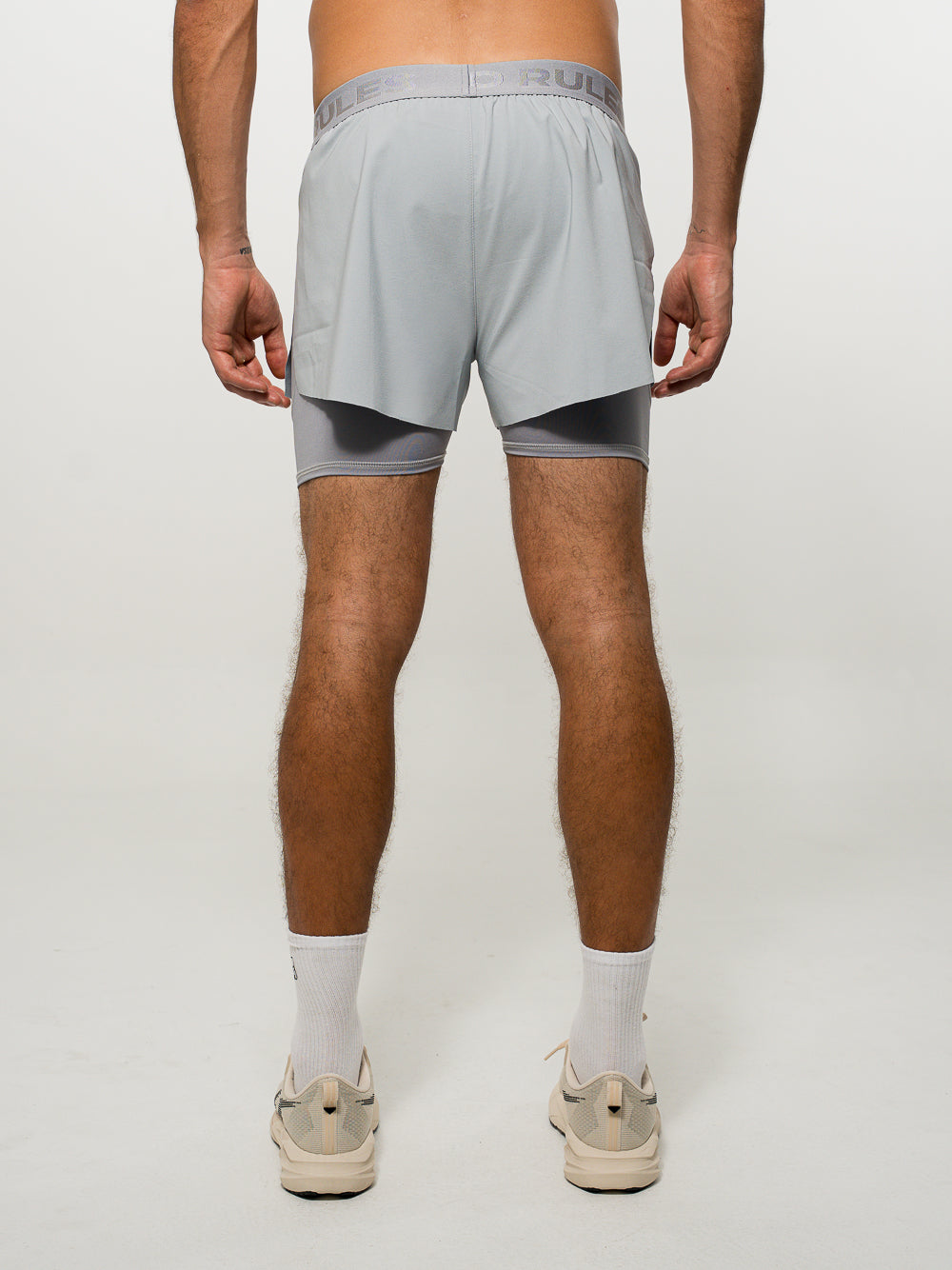 Short Core Motion Grey