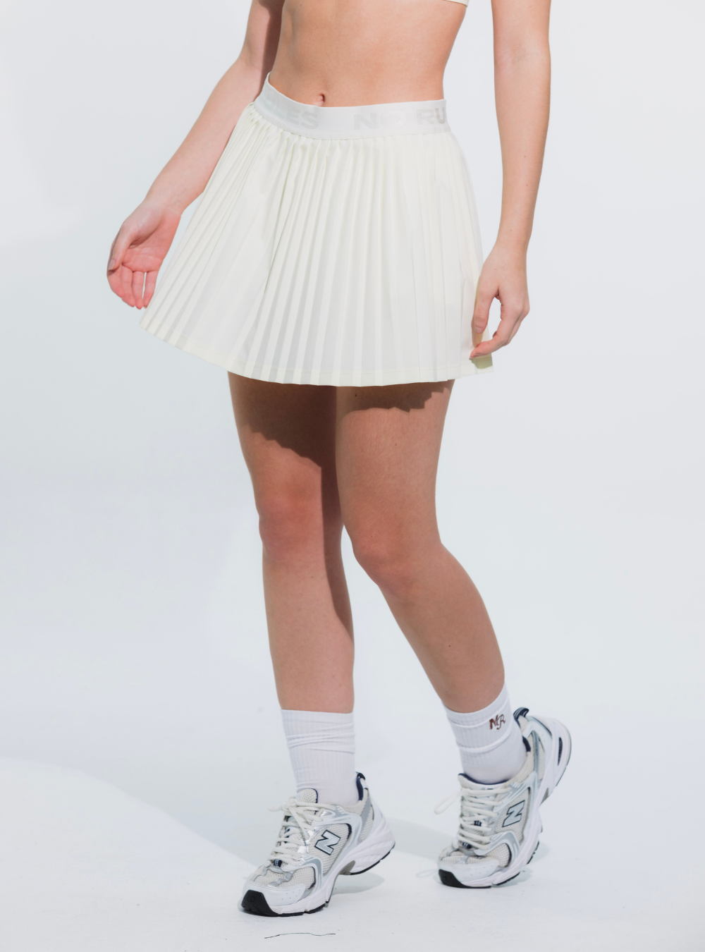 Pleat Skirt baked pear